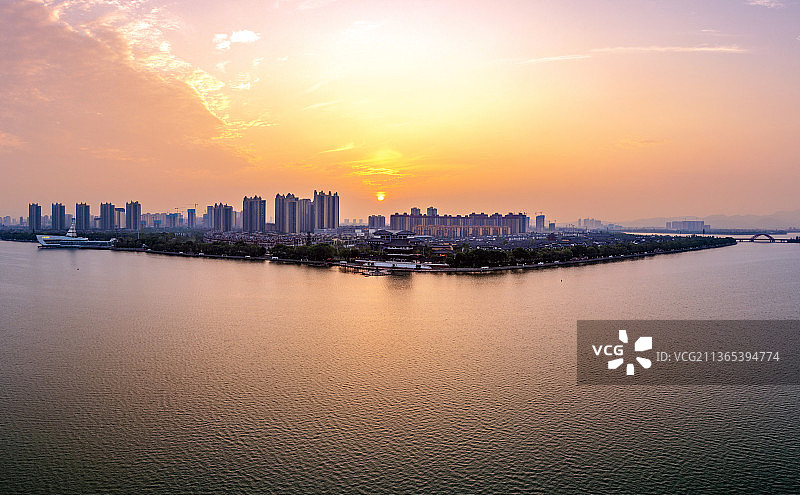 《湖南常德柳月湖》图片素材