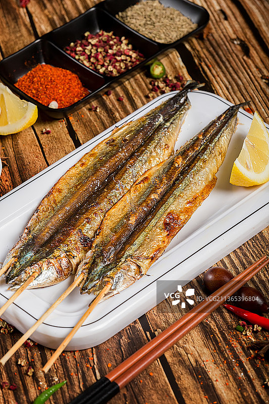 碳烤秋刀鱼图片素材