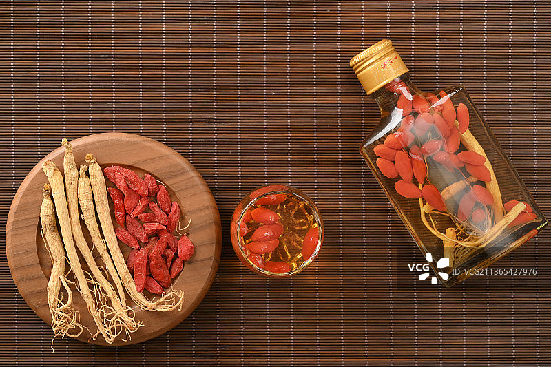 传统中医药食同源食疗浸泡药酒图片素材