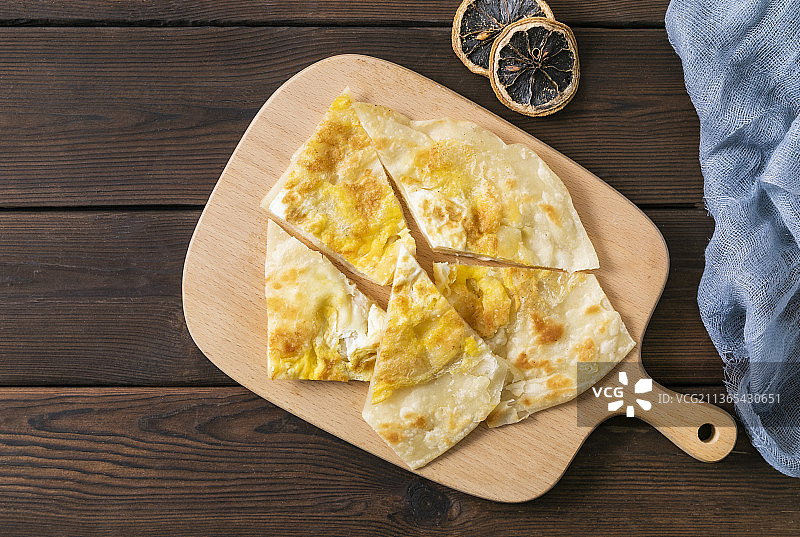 中式传统小吃鸡蛋灌饼图片素材