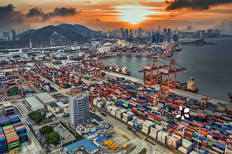 航拍深圳蛇口集装箱码头图片素材