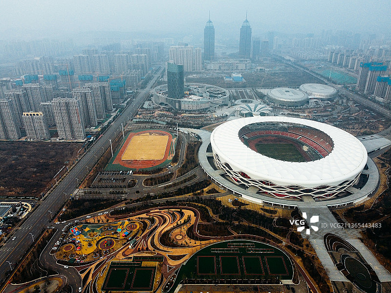 枣庄 市民中心 体育场 双子座 文体中心 城市发展大厦 传媒大厦 民生路图片素材