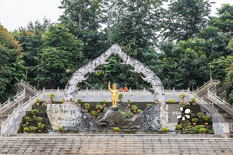 云南西双版纳勐泐大佛寺图片素材