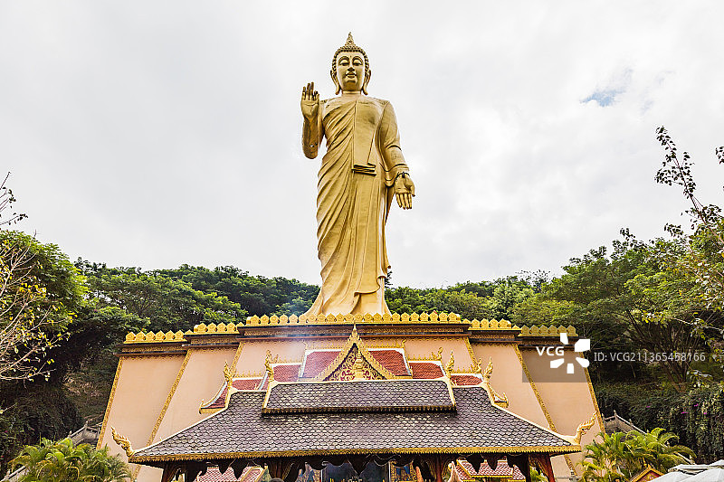 云南西双版纳勐泐大佛寺图片素材
