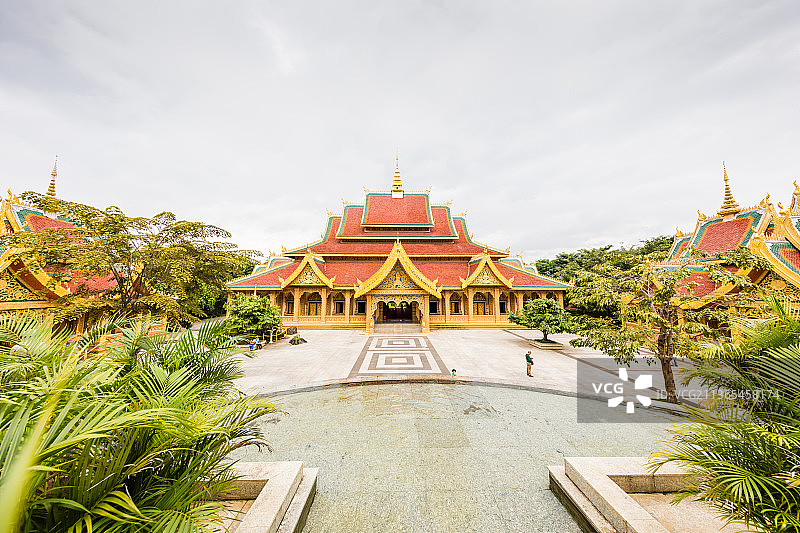 云南西双版纳勐泐大佛寺图片素材