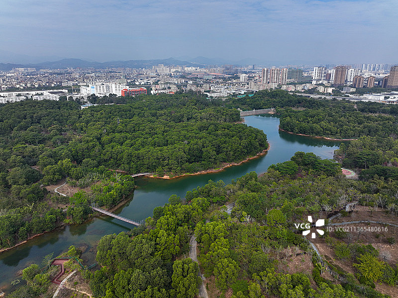 广东省深圳市坪山区聚龙山生态公园航拍图片素材