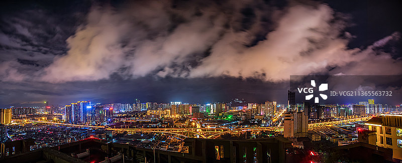 云南昆明暮色图片素材