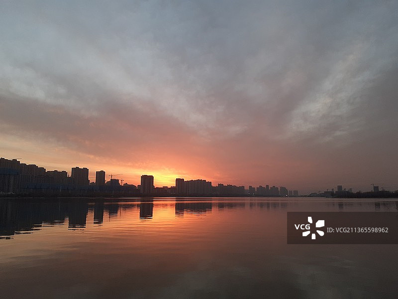 龙湖夕照图片素材