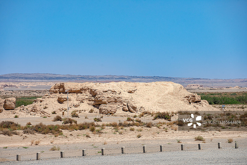 甘肃玉门关汉代长城遗址图片素材