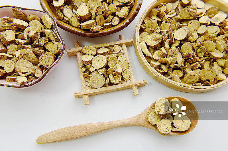 中草药中药加工传统中药材苦参图片素材