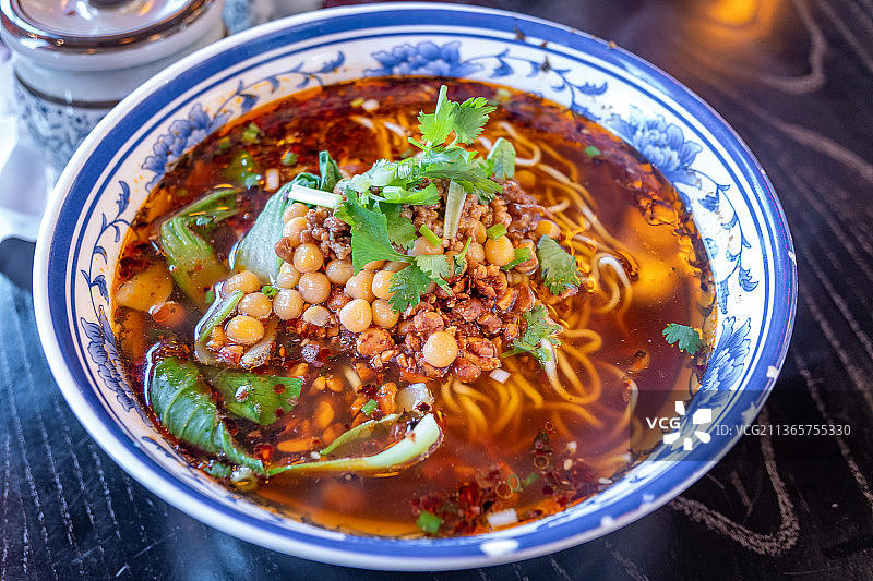 一碗豌杂面图片素材