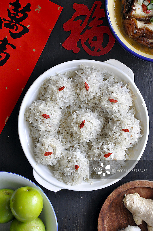 中国年 春节 年夜饭 珍珠丸子 丸子 红 喜庆 饭团图片素材