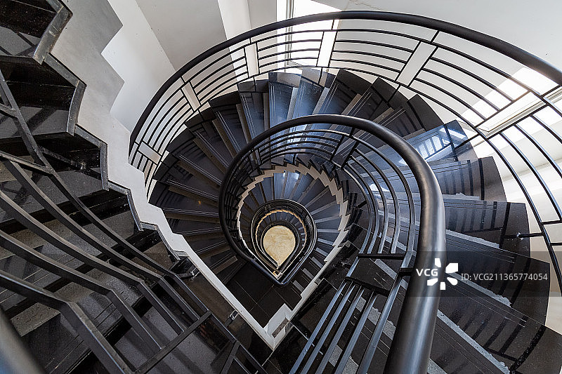 上海音乐学院旋转楼梯图片素材