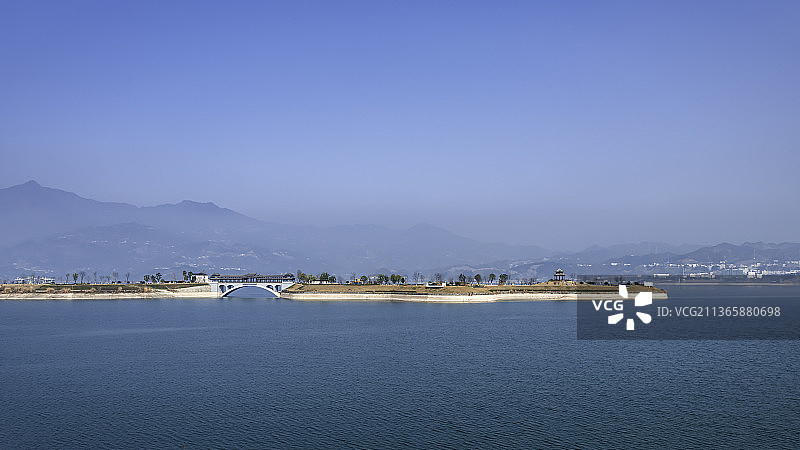 三峡库区库首坝头第一岛——木鱼岛图片素材