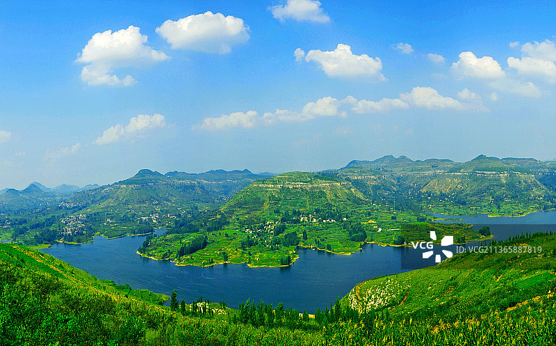 山东枣庄山亭区翼云湖风光图片素材