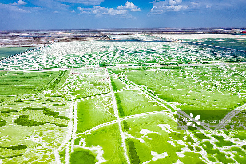 青海海西 格尔木 察尔汗盐湖风光风景航拍 2021年07月27日  察尔汗盐湖位于青海省格尔木市图片素材