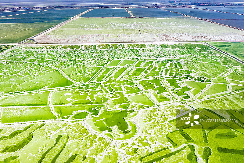 青海海西 格尔木 察尔汗盐湖风光风景航拍 2021年07月27日  察尔汗盐湖位于青海省格尔木市图片素材