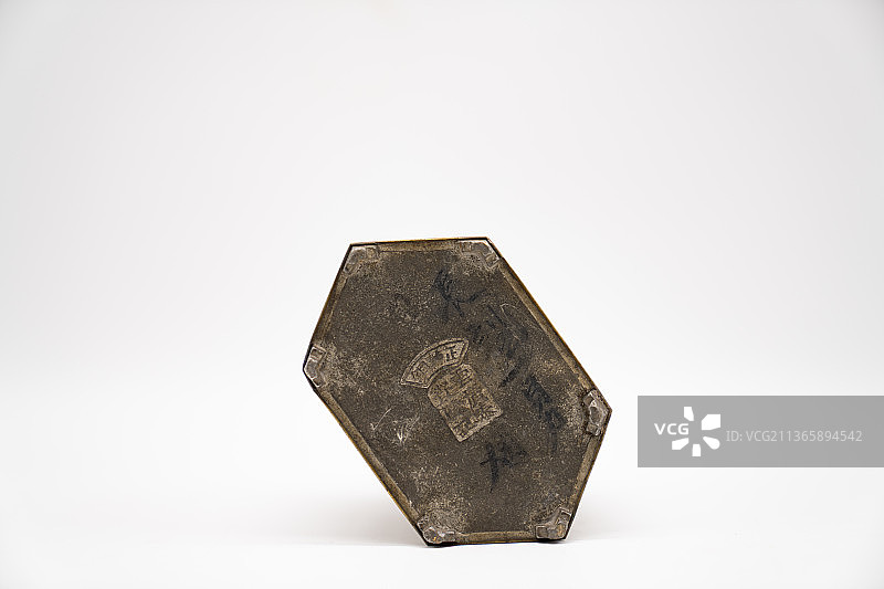 清代古董锡器茶叶罐图片素材