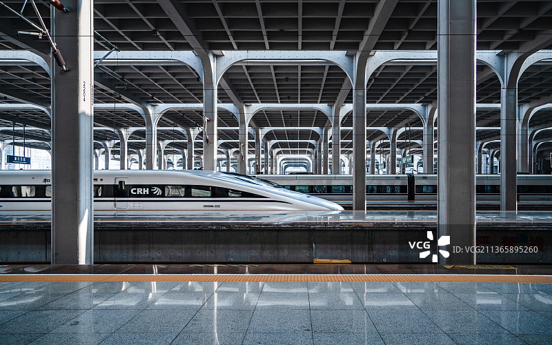 中国现代电气化智能高速铁路系统图片素材