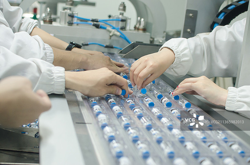 制药厂流水线图片素材