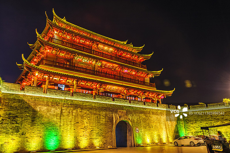 中国广东潮州广济门夜景风光图片素材