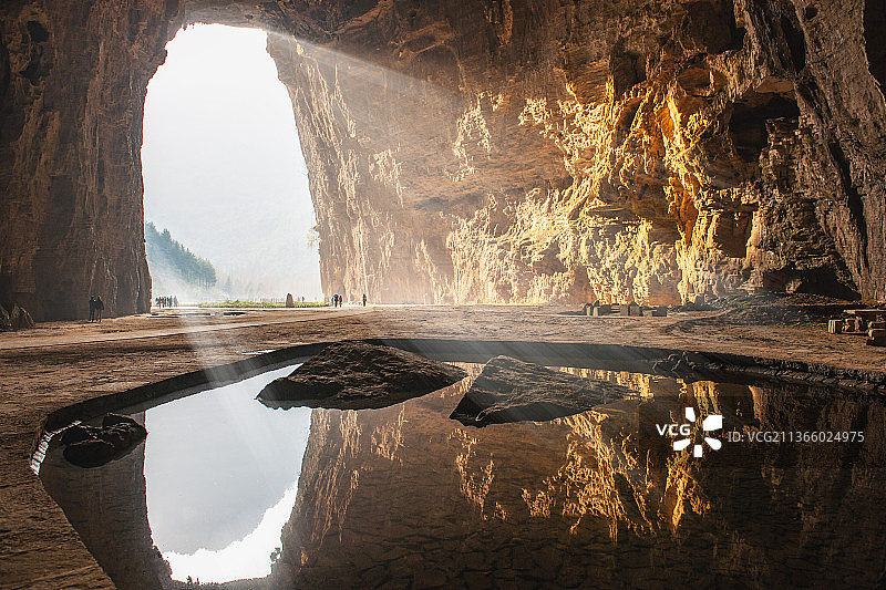 亚洲第一洞-湖北利川腾龙洞图片素材