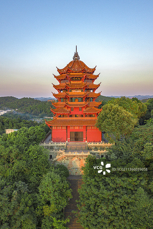 航拍四川省德阳市地标钟鼓楼图片素材