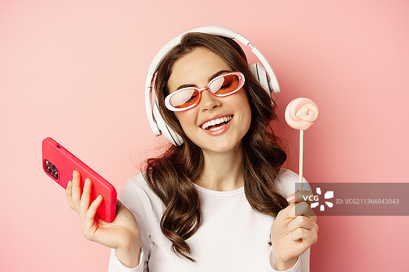 特写：时尚魅力女孩，美丽的女人图片素材