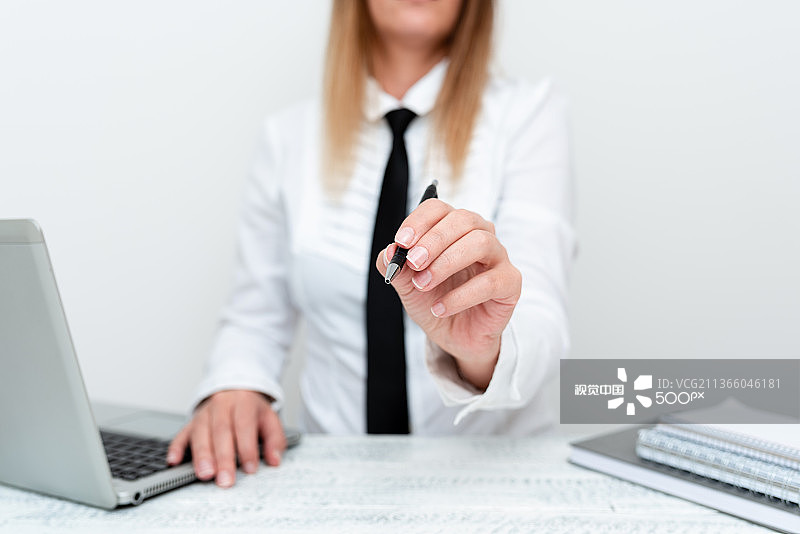 教授新理念设计，抽象教授讲课图片素材