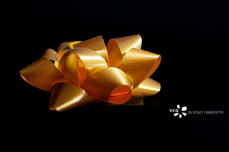 蝴蝶结为礼物增添光彩图片素材