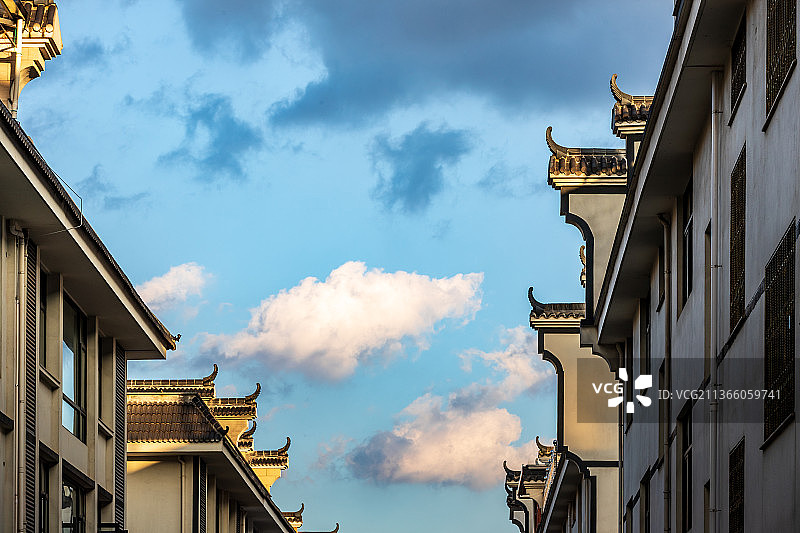 新建徽派马头墙建筑民居图片素材