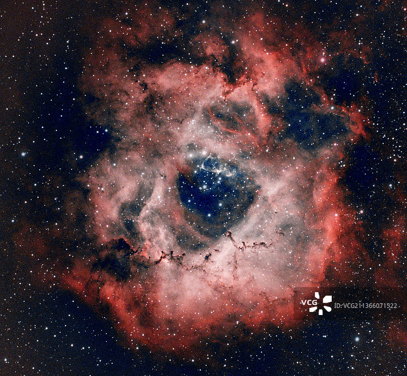 天空中的玫瑰，英国库德姆夜空星 Field 全画幅镜头图片素材