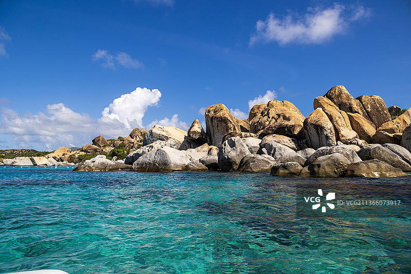 天堂中的岩石，英属维尔京群岛海景图片素材