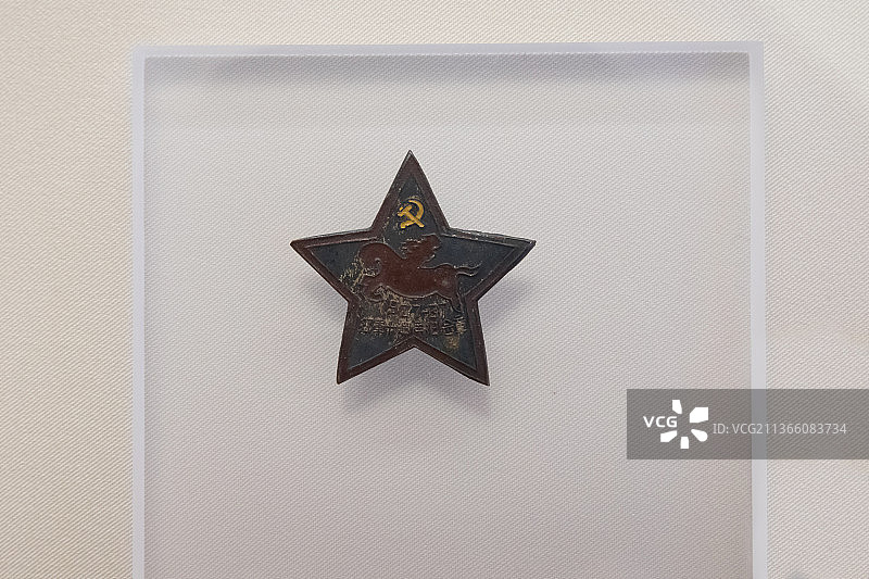 北京中国人民革命军事博物馆杨得志的红军十周年纪念章图片素材