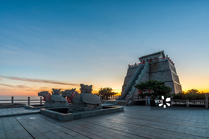 龟蒙晨曦图片素材