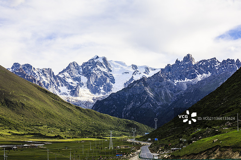 四川甘孜雀儿山图片素材