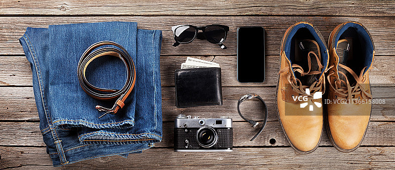 男士服装和配饰桌面俯视图图片素材