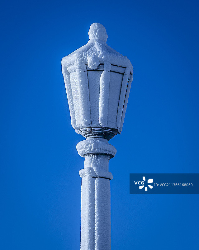 尼亚加拉瀑布的街灯，加拿大安大略省，低角度仰视图片素材