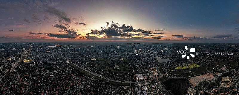 日落时分迈阿密西区城市高角度景观图片素材