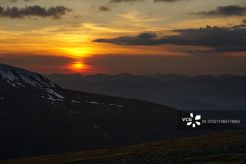 英国斯潘布里奇格雷科里斯日落山景风光图片素材