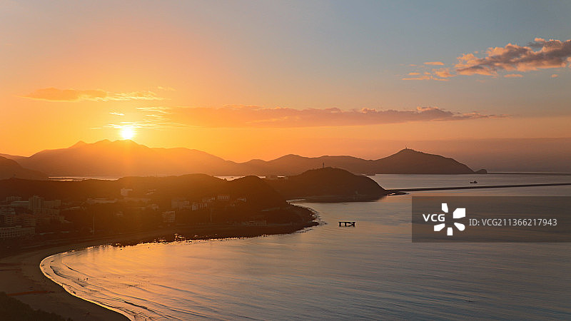 海岛的新一天图片素材