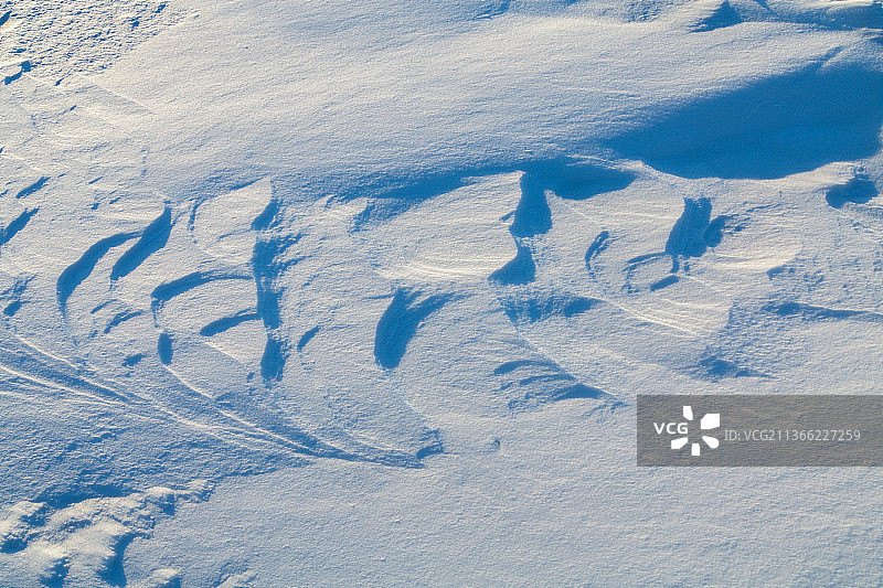冬天雪地纹理，雪图案，雪线条图片素材