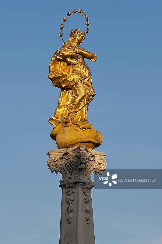 神圣的三位一体柱，尼特拉，斯洛伐克，欧洲图片素材