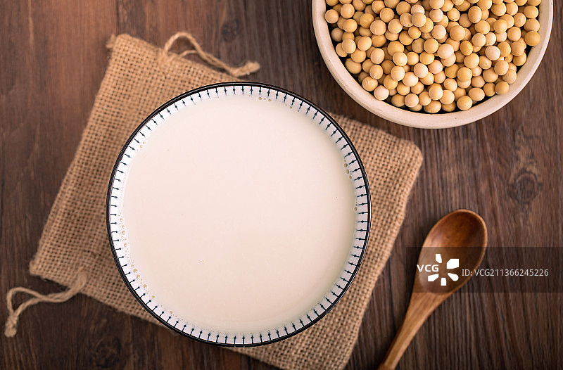 一碗现磨豆浆图片素材