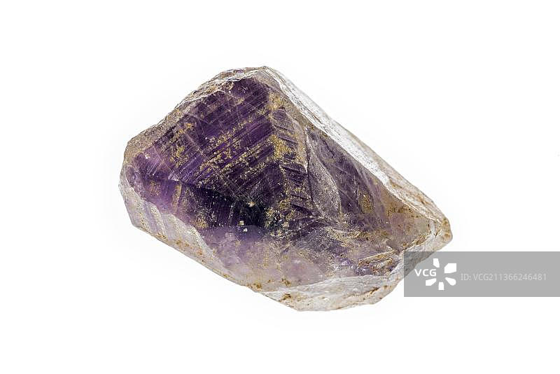 白色背景上的紫水晶石英样品图片素材