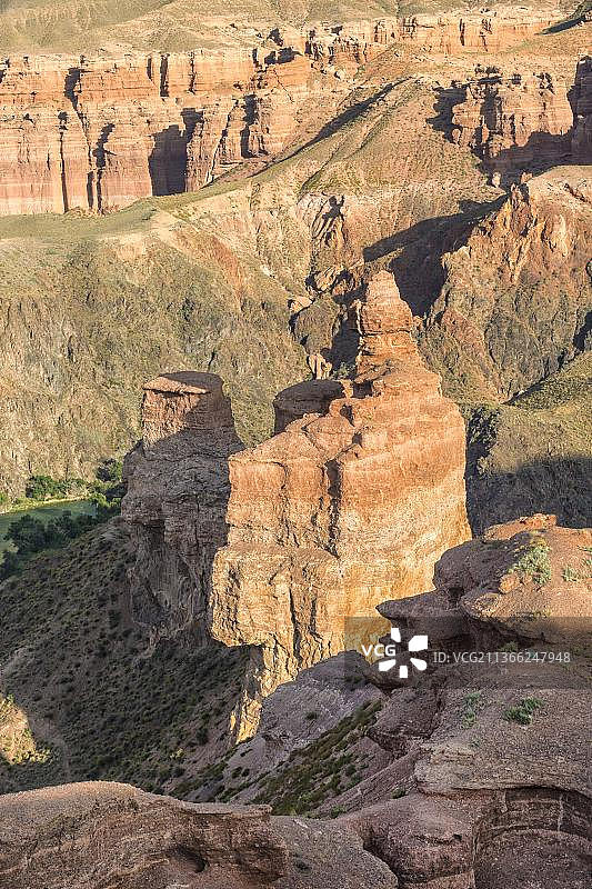 亚洲哈萨克斯坦天山山脉的沙林峡谷国家公园和城堡谷图片素材