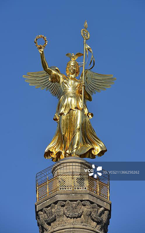 德国柏林蒂尔加滕的胜利纪念柱图片素材