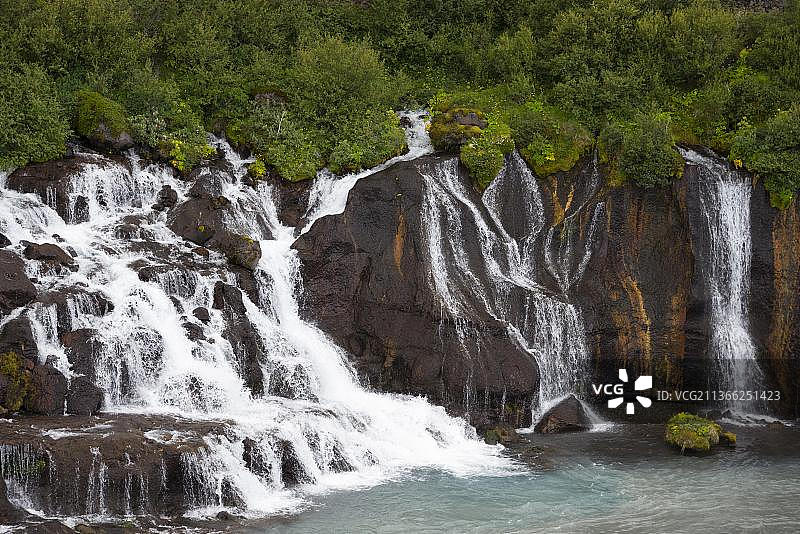 冰岛Hraunfossar瀑布和Hvita河，欧洲图片素材