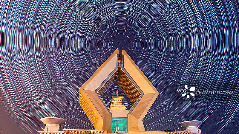 陕西著名景点宝鸡法门寺合十舍利塔夜景星空星轨图片素材