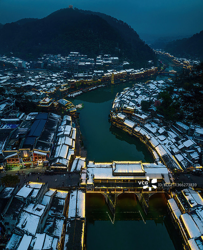 湘西州凤凰古城虹桥图片素材